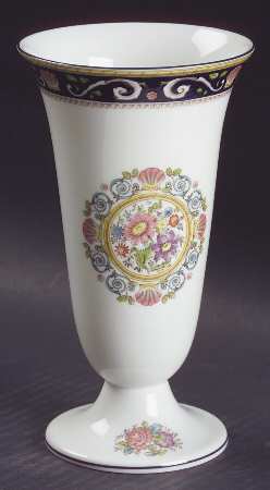 Runnymede Blue 7" Vase