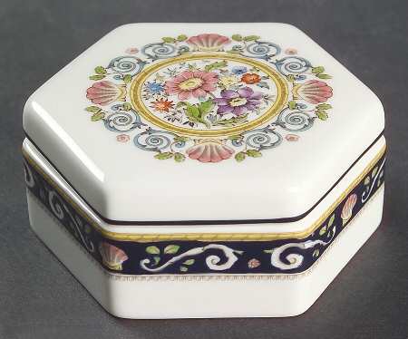 Runnymede Blue Hexagonal Box & Lid