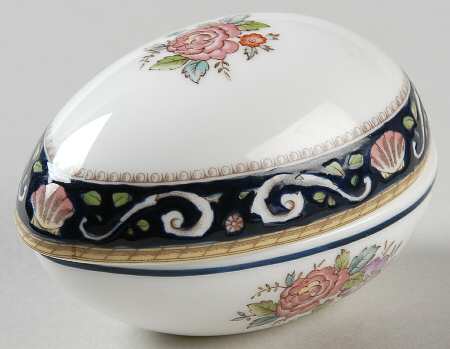 Runnymede Blue Small Egg Box & Lid