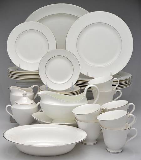 Signet Platinum 47 Piece Estate Set
