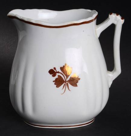 Tea Leaf Creamer
