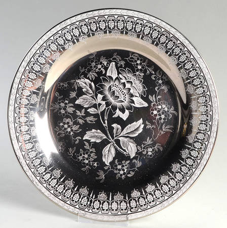 Tonquin Silver Lustre Luncheon Plate