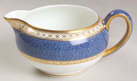 Ulander Powder Blue 146 Shape Creamer