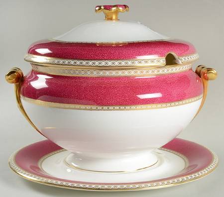 Ulander Powder Ruby Tureen & Lid w/Underplate