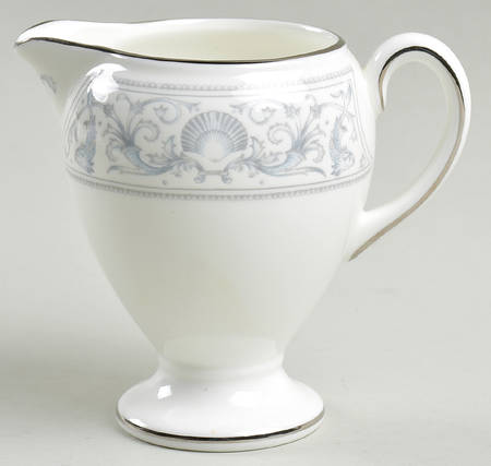 White Dolphins Globe Shape Creamer