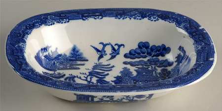 Willow Blue (Older, Smooth) 7" Oval Vegetable Bowl