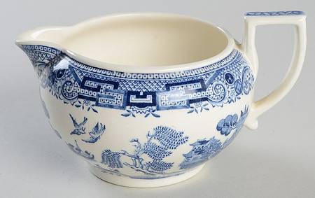 Willow Blue (Older, Smooth) Creamer