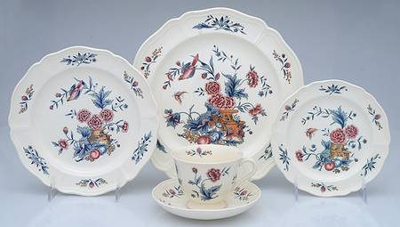 Williamsburg Potpourri 40 Piece Estate Set