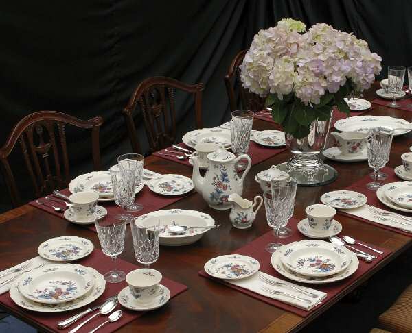 Williamsburg Potpourri 57 Piece Estate Set