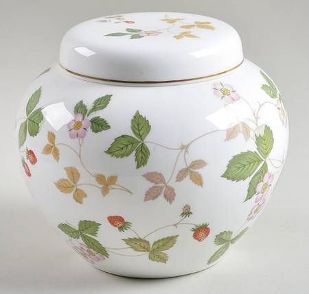 Wild Strawberry (Bone & Oven To Table) 5" Ginger Jar & Lid