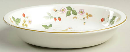 Wild Strawberry (Bone & Oven To Table) 9" Oval Vegetable Bowl by Wedgwood