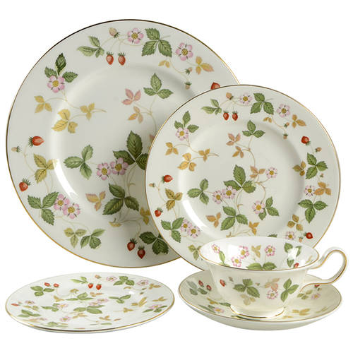 Wild Strawberry (Bone & Oven To Table) 40 Piece Estate Set by Wedgwood