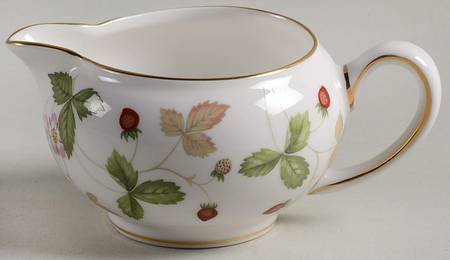 Wild Strawberry (Bone & Oven To Table) 146 Shape Mini Creamer