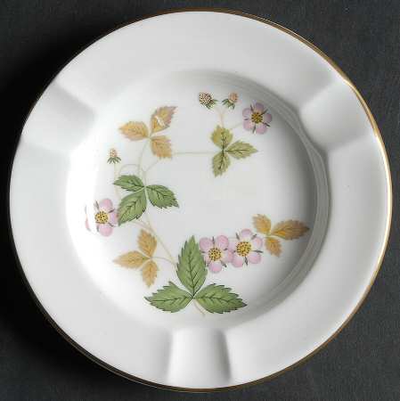 Wild Strawberry (Bone & Oven To Table) 4" Ashtray by Wedgwood