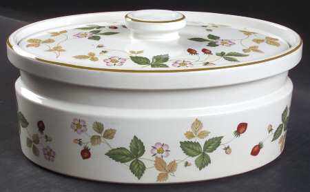 Wild Strawberry (Bone & Oven To Table) 2.5 Qt Oval Covered Casserole
