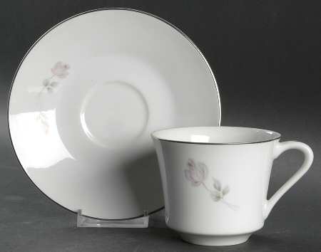 Duet Flat Cup & Saucer Set