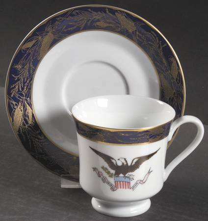 The White House Collection Footed Cup & Saucer Set