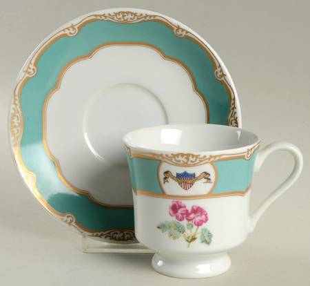 The White House Collection Footed Cup & Saucer Set