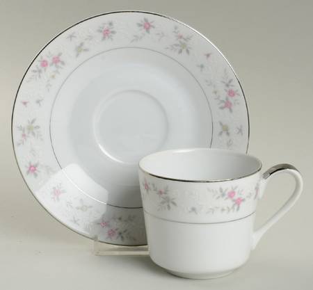 Surrey Flat Cup & Saucer Set
