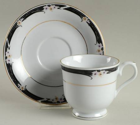 WLE3 Footed Cup & Saucer Set
