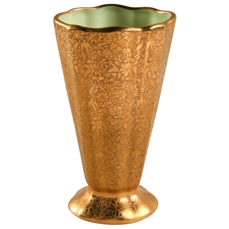 Doves, Roses and Daisies 7" Flared Vase