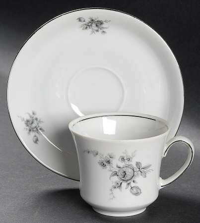 WIG317 Flat Cup & Saucer Set