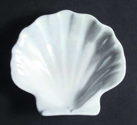 Nautilus Lustre Small Shell Shaped Dish