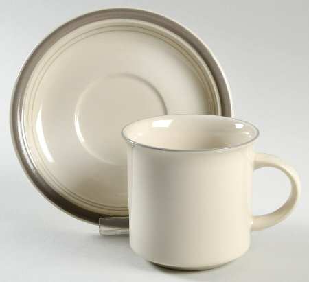Gris Flat Cup & Saucer Set