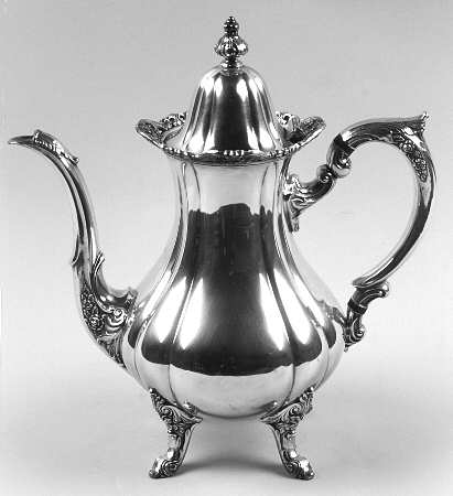 Rose Point (1200, Silverplate, Hollowware) Silverplate Coffee Pot