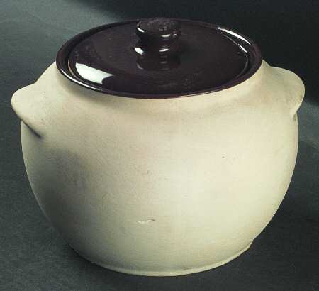 Bisque by Watt Pottery