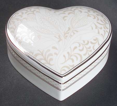 Padova Heart Shape Box & Lid