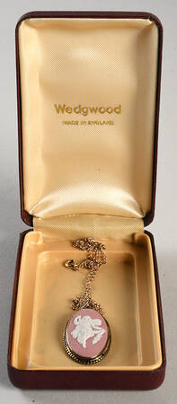 Jasperware Jewelry Goldplate Necklace with Pendant