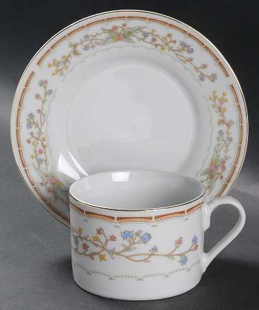 WLO1 Flat Cup & Saucer Set