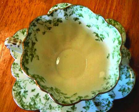 4922 Flat Cup & Saucer Set