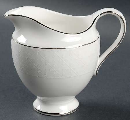 Petal Lattice Creamer