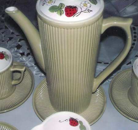 WAJ8 Coffee Pot & Lid by Wales (Japan)