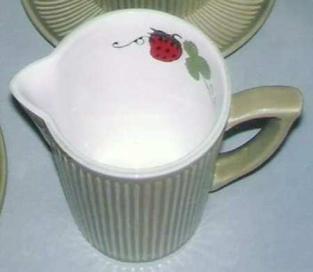 WAJ8 Creamer by Wales (Japan)