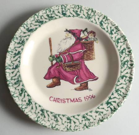 Green Sponge Christmas Dinner Plate