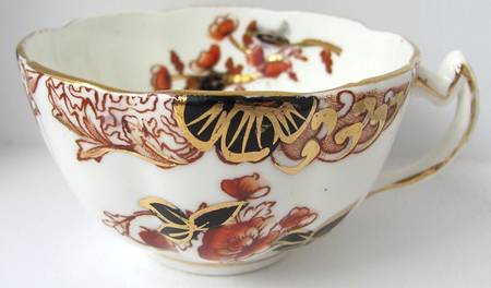 980 (Black Leaves) Flat Cup