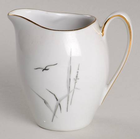 WIG13 (Gold Trim) Mini Creamer