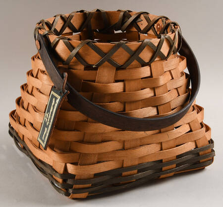 Baskets and Accessories 1997 Collector's Fest Amish Egg Basket
