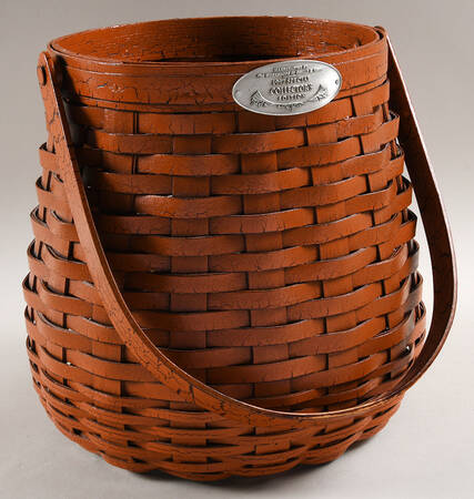 Baskets and Accessories 1997 Special Collector's Pumpkin Basket