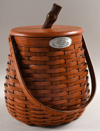 Baskets and Accessories 1997 Special Collector's Pumpkin Basket & Lid