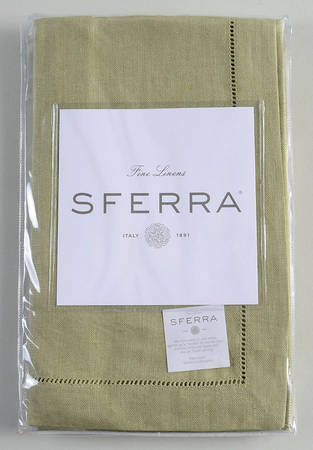 Fine Linens, Napkins (4 Pack) 20" x 20" Willow Napkin