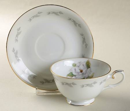 Rosalinda Footed Cup & Saucer Set