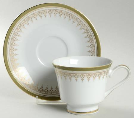 Huntington Footed Cup & Saucer Set