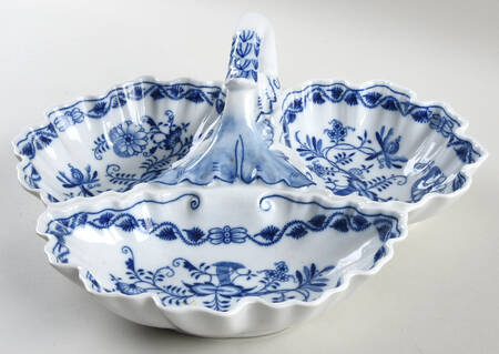 Blue Onion 3-Part Relish with Center Metal Handle