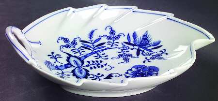 Blue Onion 8" Leaf Dish