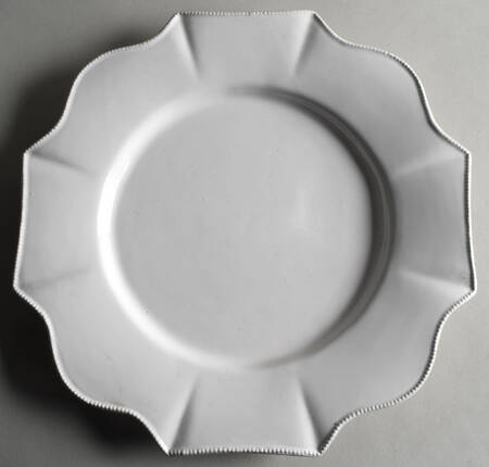 Quadra White Service Plate (Charger)