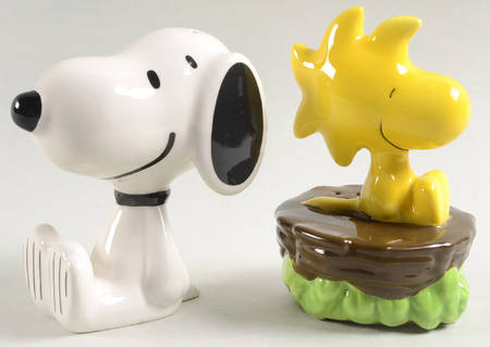 Peanuts Floral Figural Salt & Pepper Set